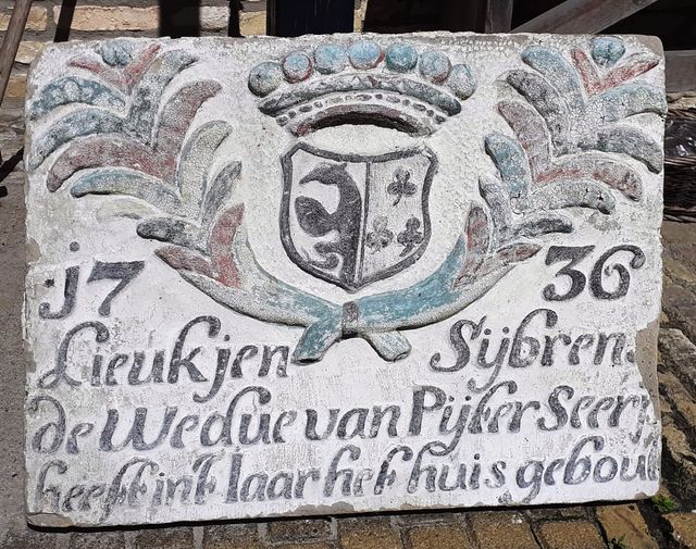 1736 Lieukjen Sijbrens de wedue van Pijter Seerps heeft in`t iaar het huis gebout 1736 Lieukjen Sijbrens de wedue van Pijter Seerps heeft in`t iaar het huis gebout