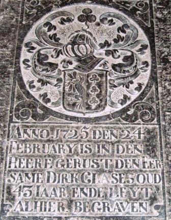 Anno 1725 den 24 february is in den heere gerust den eersame Dirck Clases oud 43 iaar ende leyt alhier begraven