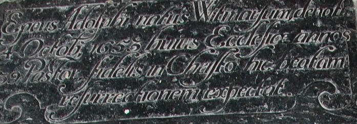 Epeus Adolphi natus Witmarsum, denatus 4 octob. 1653 huius ecclesiae annos 39 pastor fidelis in christihic beatam resurrectionem expectat