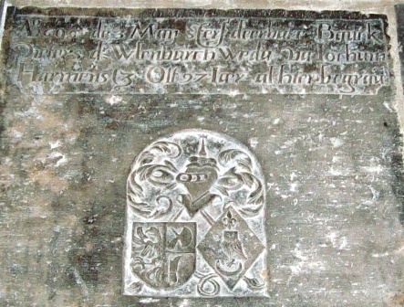 Ao 1606 de 3 maij sterf deerbare Bauck Pieters Wlenburch wedu va Iochum Harmens z olt 97 iaer alhier begraven
